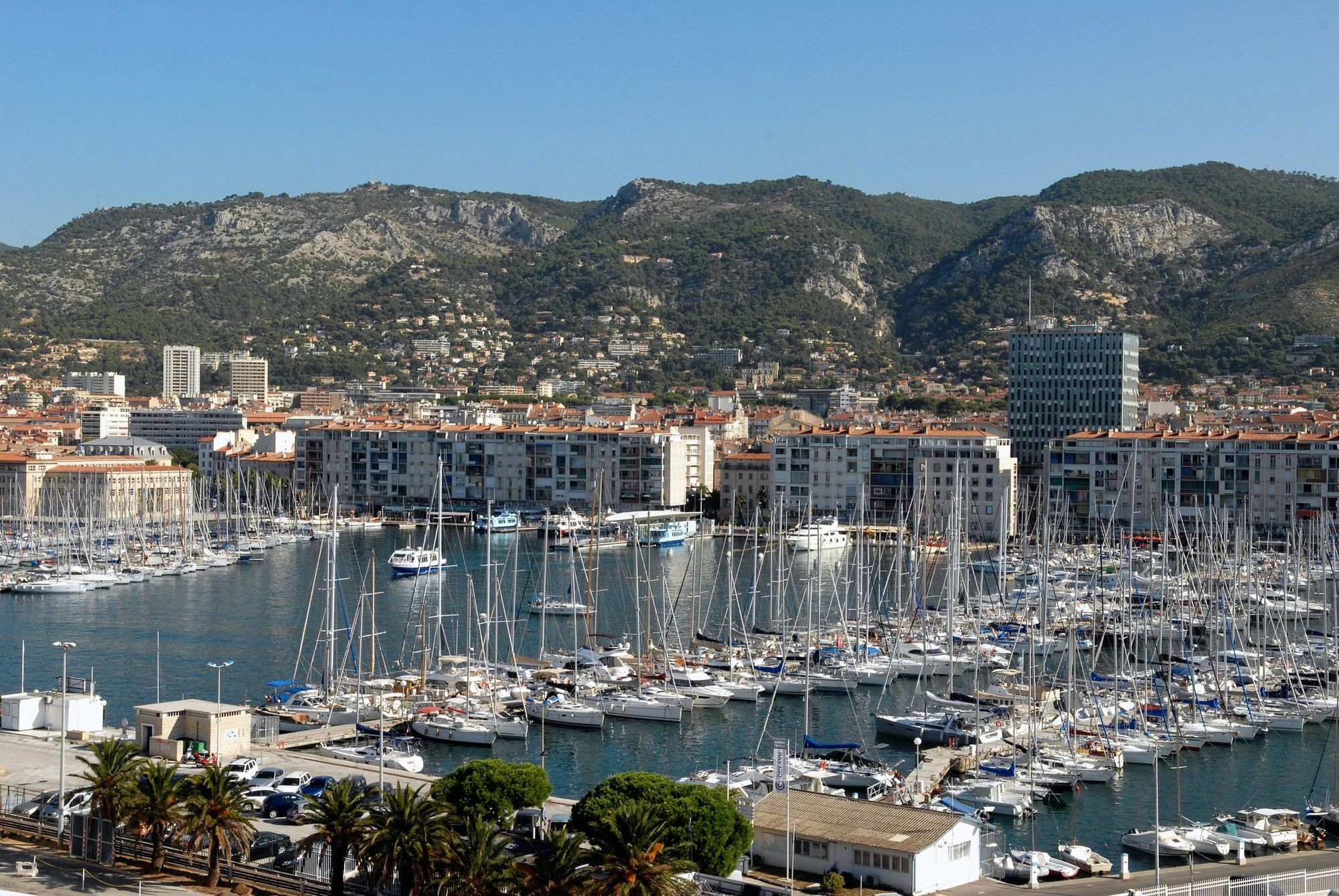Ibis Toulon La Seyne Sur Mer Bagian luar foto